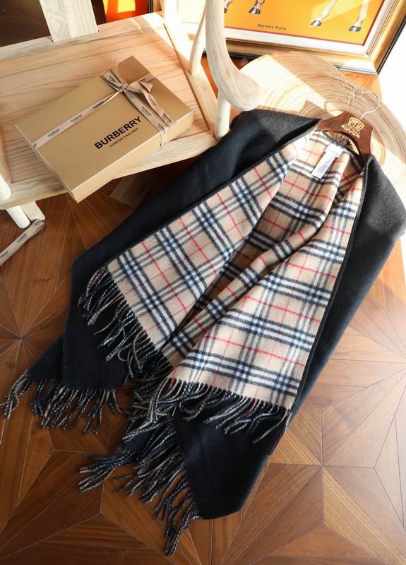 Burberry cloak 140X140cm E101309
